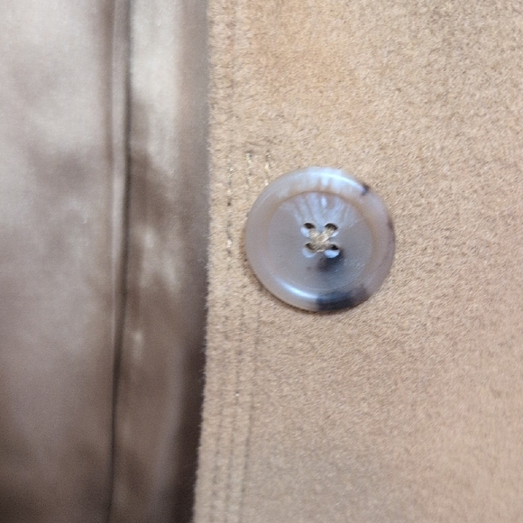 Banana Republic Women's Tan Trench Coat - Picture 4 of 10